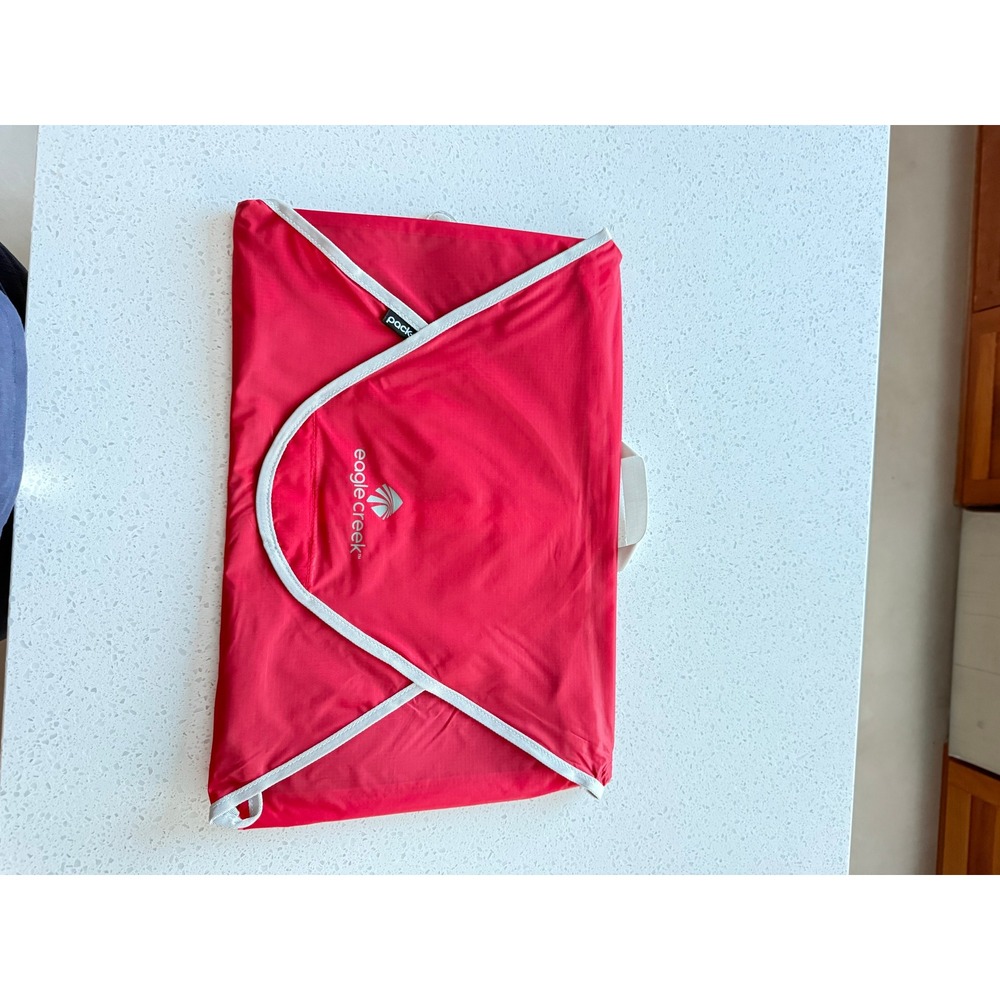 Eagle Creek‎ Pack-It System Red Garment Folder Shirt Travel Organizer - Picture 2 of 4